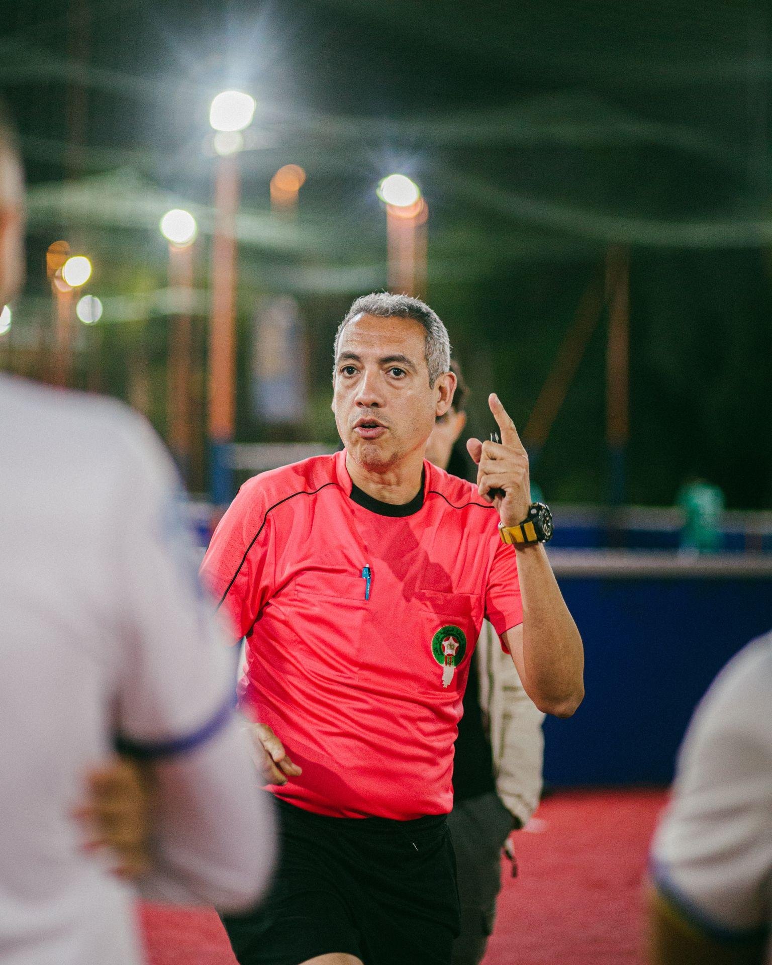 Foot en entreprise : pourquoi louer un terrain ne suffit pas